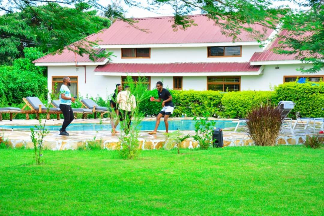 Heart Of Africa Lodge Аруша Екстериор снимка